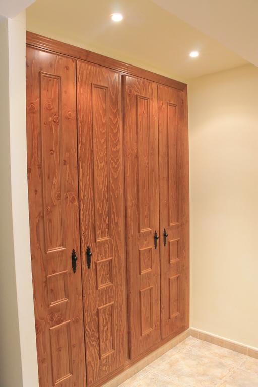 Apartamentos Turisticos Rosario Camarena de la Sierra Oda fotoğraf