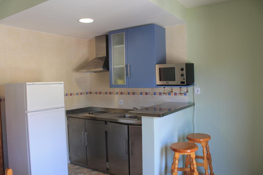 Apartamentos Turisticos Rosario Camarena de la Sierra Oda fotoğraf