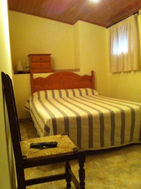 Apartamentos Turisticos Rosario Camarena de la Sierra Dış mekan fotoğraf